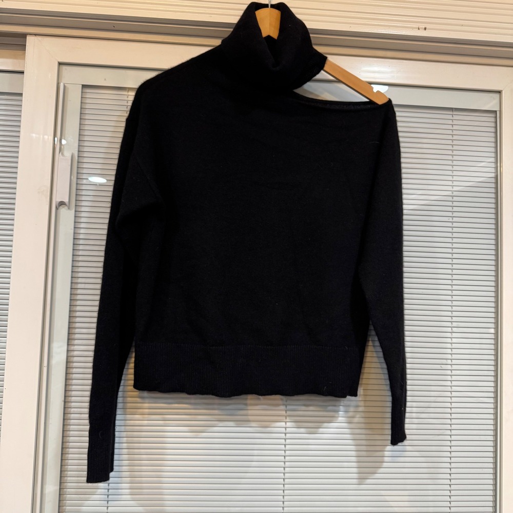 Charter Club Luxury Black 100% Cashmere One Shoulder Turtleneck Sweater Small